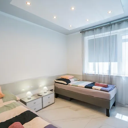 Roni Apartmán