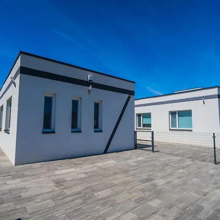 Roni Apartmán *